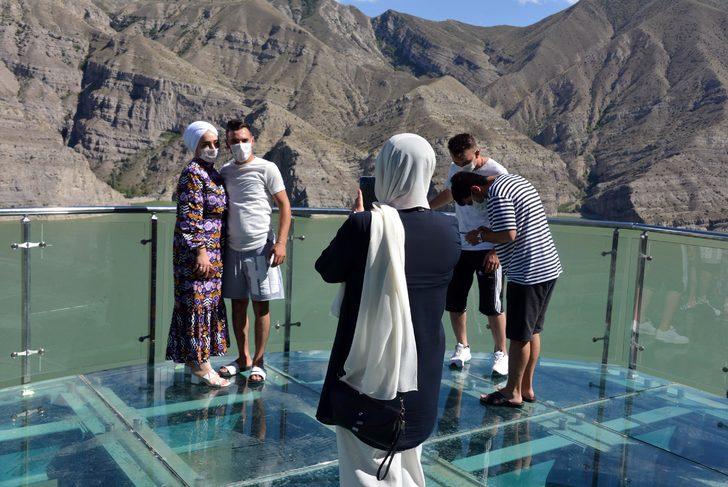 Türkiye'nin en büyük seyir terası! Akın akın gidiyorlar G4