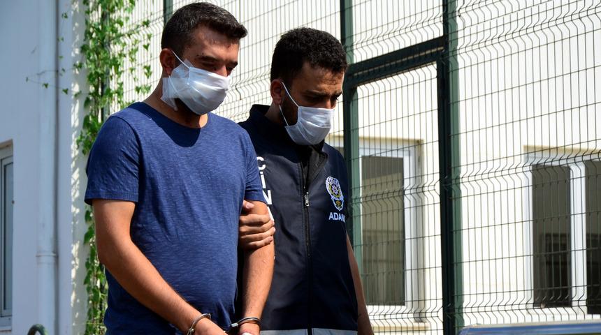 Kız arkadaşıyla gezmek için otomobilini isteyen kardeşini bıçakladı