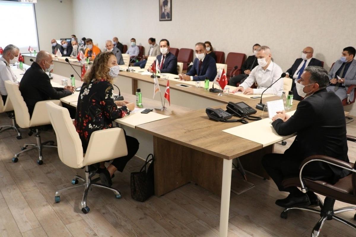 D&uuml;zce Pandemi kurulu toplantısı yapıldı