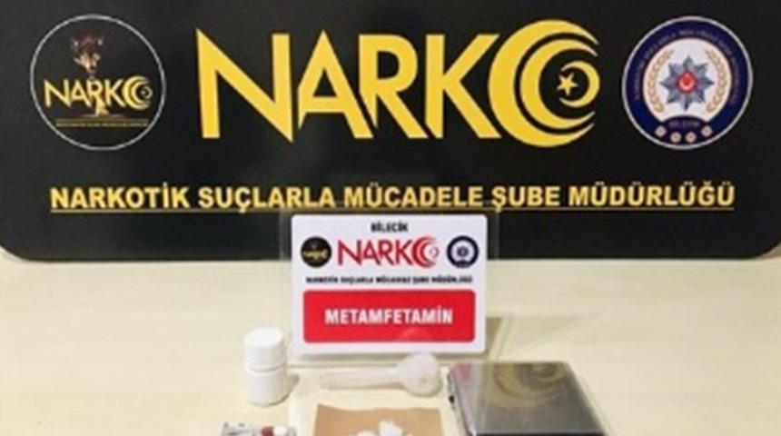 Uyuşturucu operasyonunda 2 g&ouml;zaltı