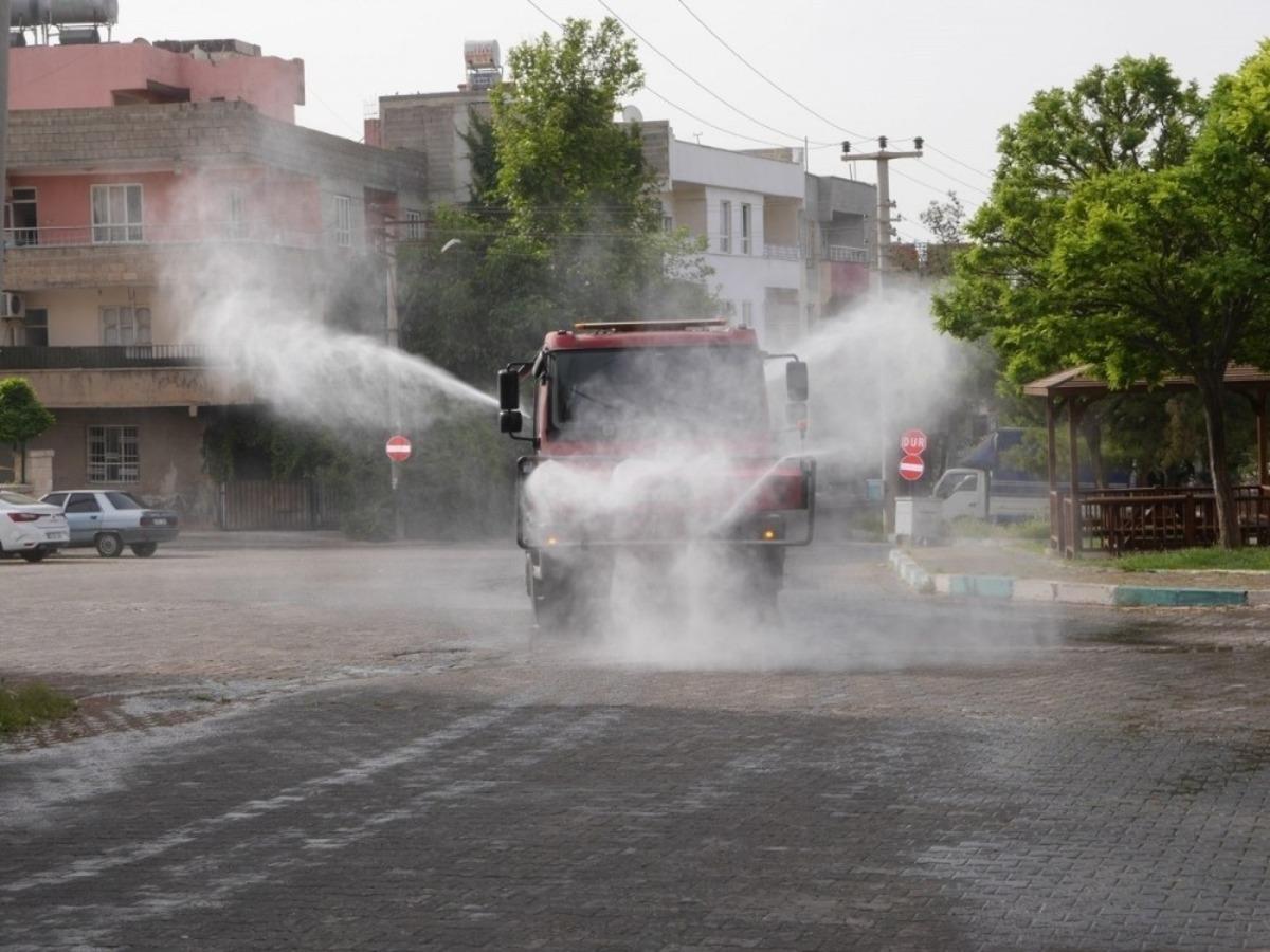 Haliliye&rsquo;de temizlik ve dezenfekte &ccedil;alışması s&uuml;r&uuml;yor