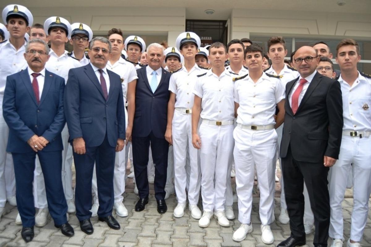 T&uuml;rkiye&rsquo;nin denizcileri bu okulda yetişiyor