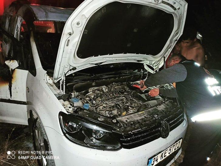 Van’da park halindeki araç yandı G2