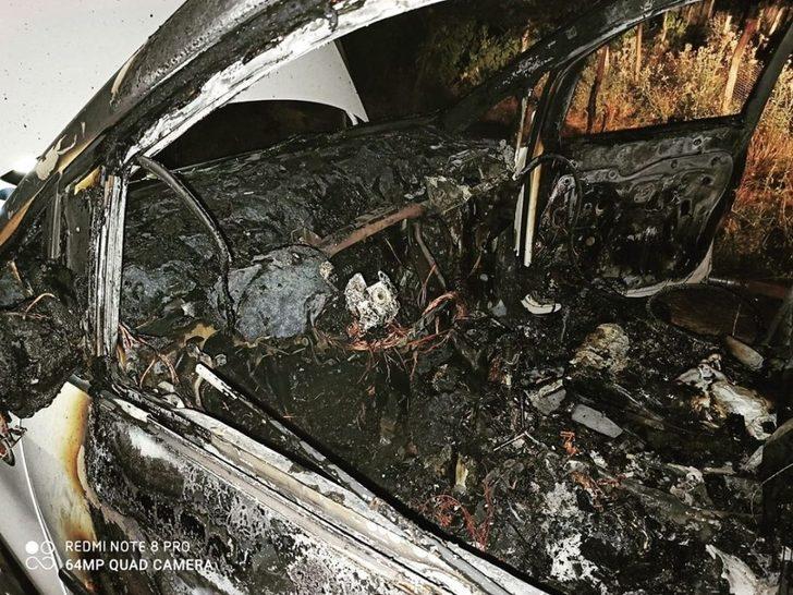 Van’da park halindeki araç yandı G4