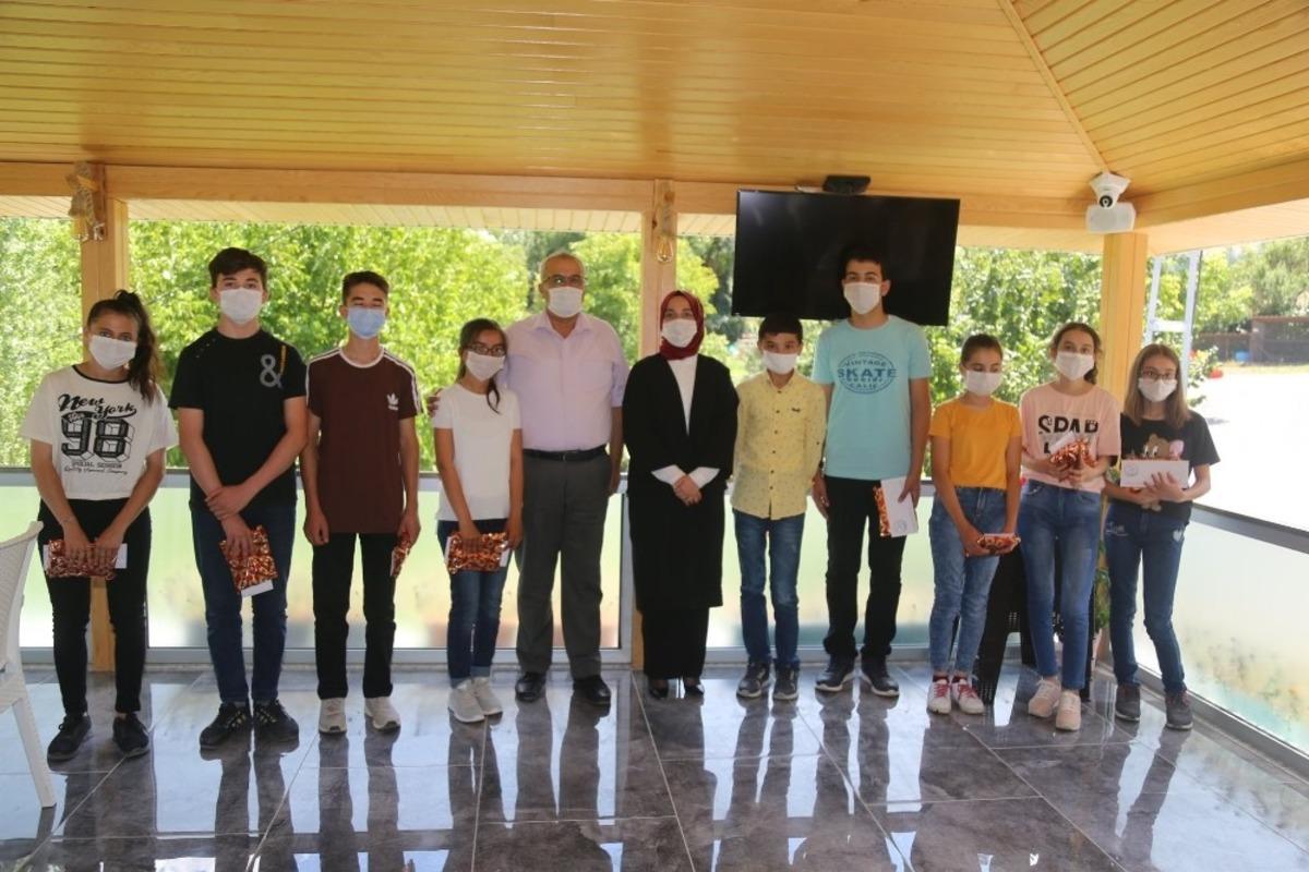 &Ccedil;ameli&rsquo;nin gururları &ouml;d&uuml;llendirildi