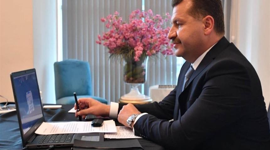 Bakan Murat Kurum ve Başkan Y&uuml;cel Yılmaz Gen&ccedil;lik ve Kovid-19 politikaları zirvesinde konuştu