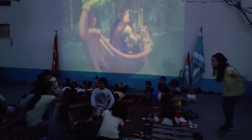 T&uuml;rkmen minikler sinemayla tanıştı