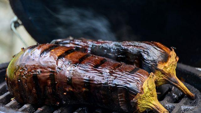 Hangi yemeğin içinde patlıcan olmadığını bulabilecek misin?