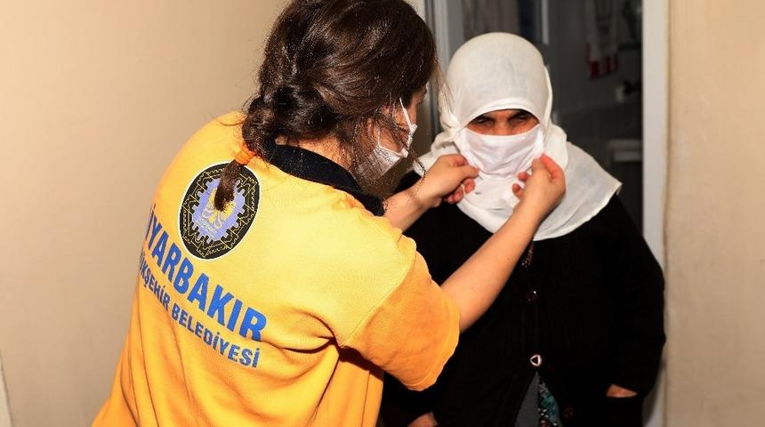 Diyarbakır B&uuml;y&uuml;kşehir Belediyesinden yaşlı ve hasta bakımı kursu