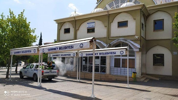 Şahinbey’de camiler dezenfekte ediliyor G3