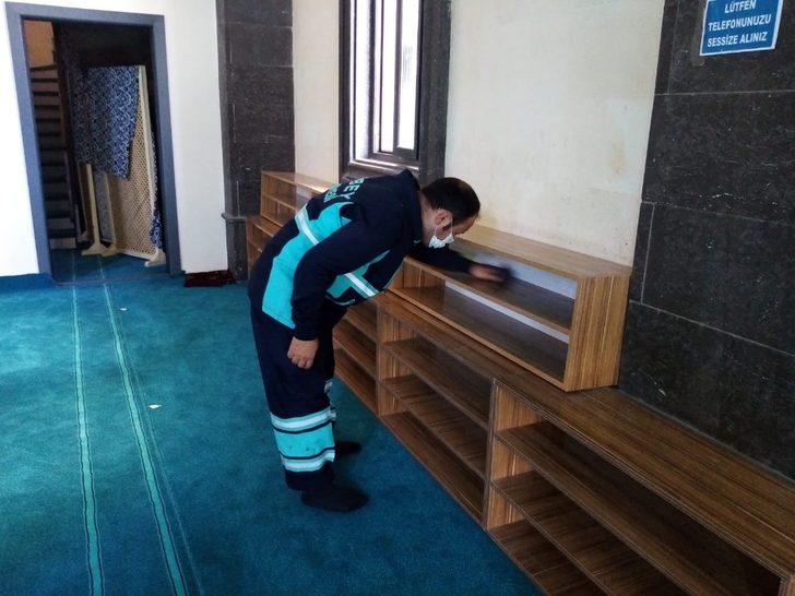 Şahinbey’de camiler dezenfekte ediliyor G5