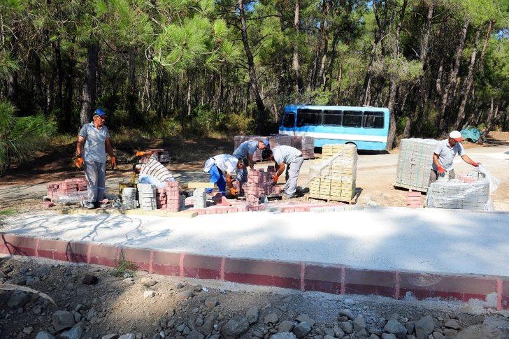 Kemer’de yol çalışmaları devam ediyor G2