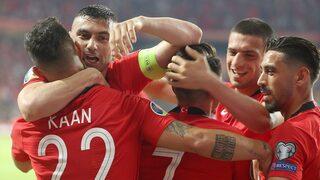 Galatasaray, Kaan Ayhan'a yine kancayı taktı