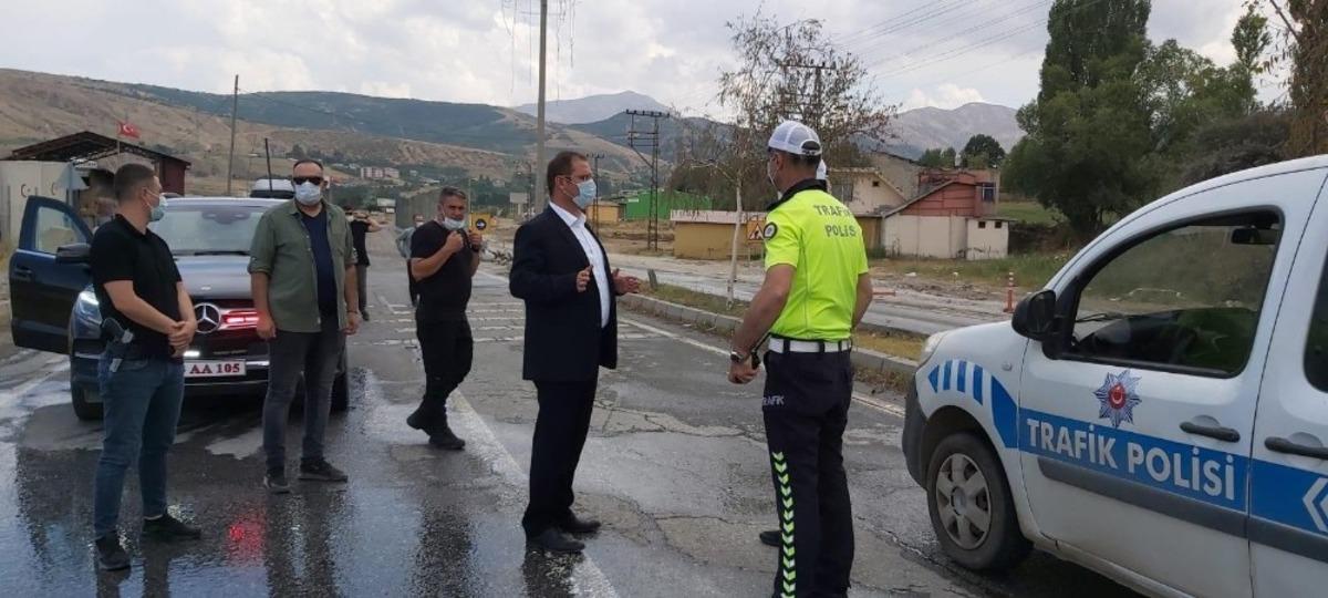 Kaymakam Erdemir&rsquo;den kontrol noktalarına ziyaret
