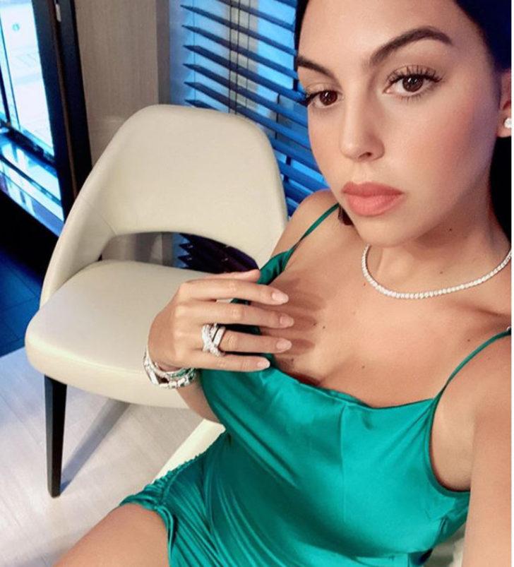 Georgina Rodriguez tatilin tadını çıkardı G1