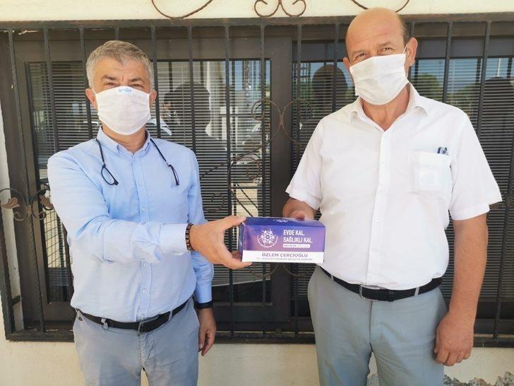 Aydın Büyükşehir Belediyesi’nden minibüs şoförlerine maske desteği G2