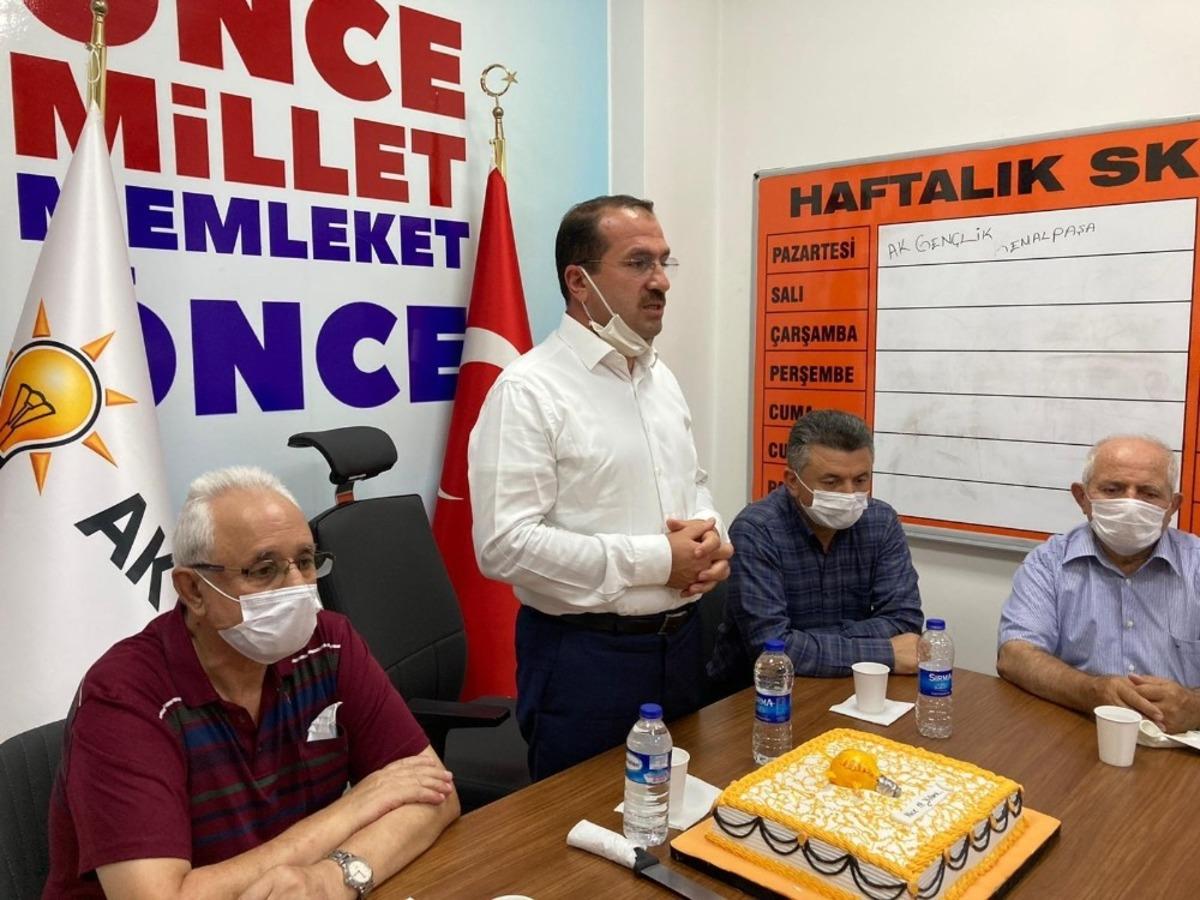 AK Parti Kemalpaşa&rsquo;da kuruluş yıl d&ouml;n&uuml;m&uuml; etkinlikleri
