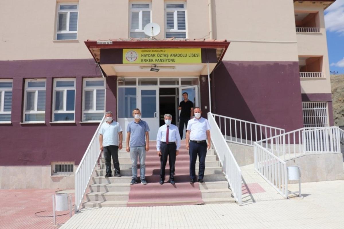 Yakup Sarı Sungurlu&rsquo;da okulları inceledi