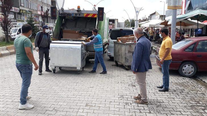 Çaldıran’da çarşı merkezindeki bulunan çöp konteyneri yenilendi G3