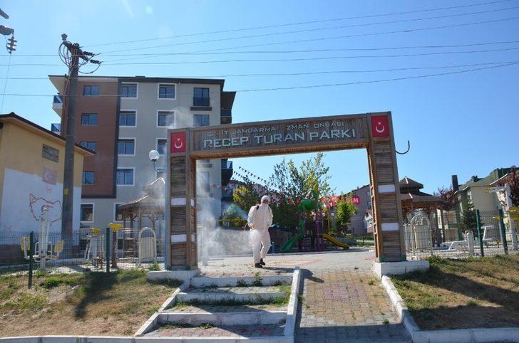 Alaplı’da parklar dezenfekte ediliyor G3