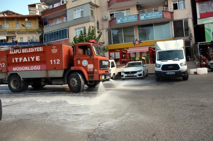 Cadde ve Sokaklar Dezenfekte ediliyor G3