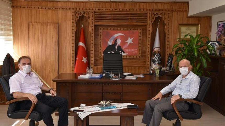 Kaymakam T&uuml;rk&ouml;z&rsquo;e ziyaretler