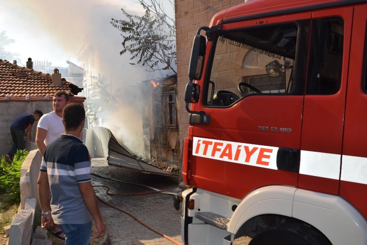 Metruk bina yangını korkuttu