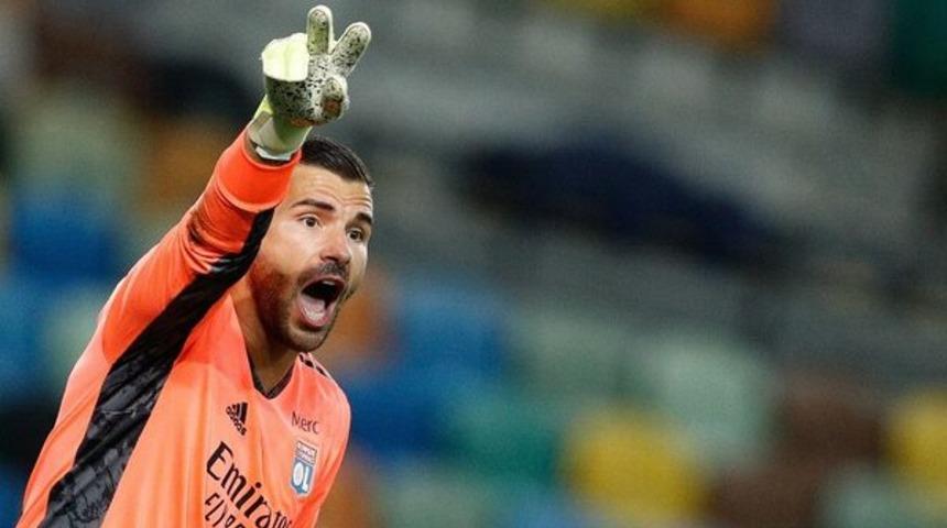 Manchester City’yi 3-1 mağlup eden Lyon, Şampiyonlar Ligi’nde yarı finalde