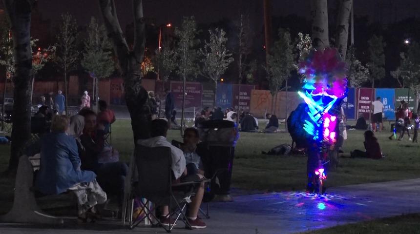 Zeytinburnu Sahili ve Galata K&ouml;pr&uuml;s&uuml;'nde hafta sonu hareketliliği