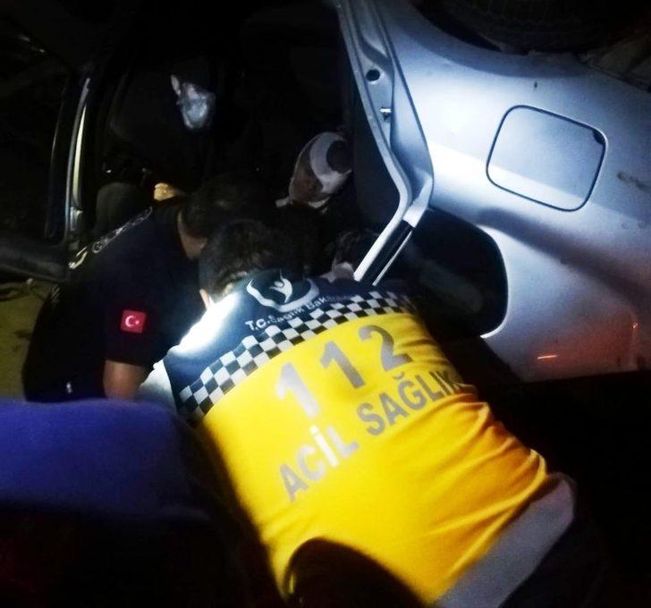 Kontrolden çıkan otomobil devrildi: 3 yaralı G3