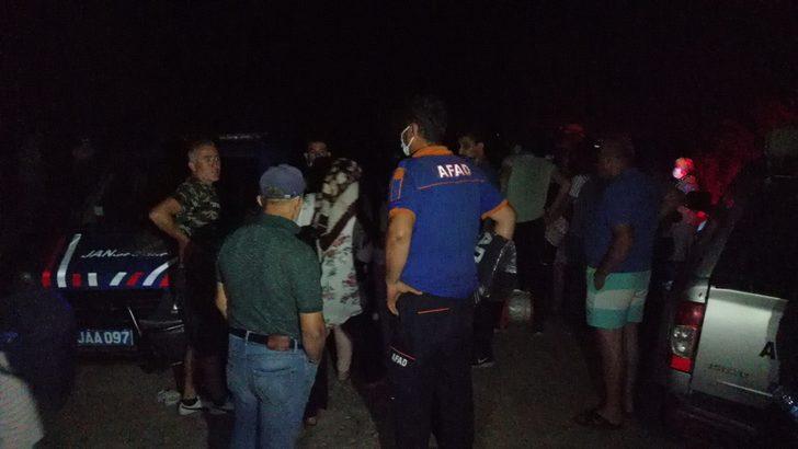 Zonguldak'ta koyda mahsur kalan 8 kişi kurtarıldı G5