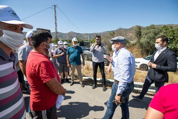 Bayındırlı çiçekçilerden Başkan Soyer’e pankartlı selamlama G3