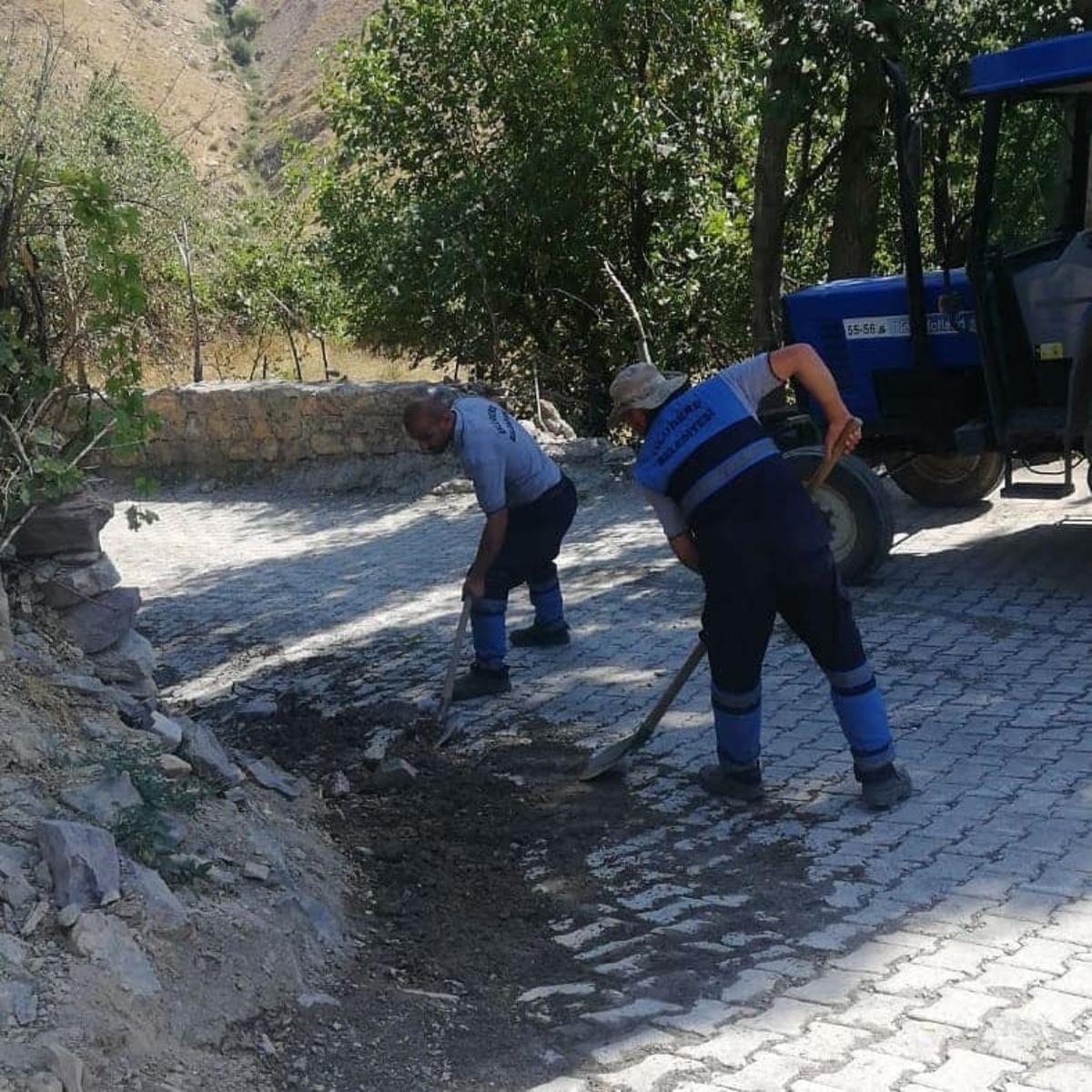 Uluderede Belediyesi temizlik &ccedil;alışmalarına devam ediyor