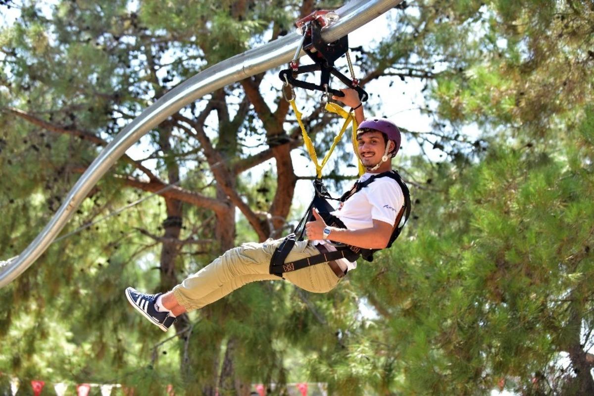 T&uuml;rkiye&rsquo;nin en uzun zip coasterı Kepez&rsquo;de