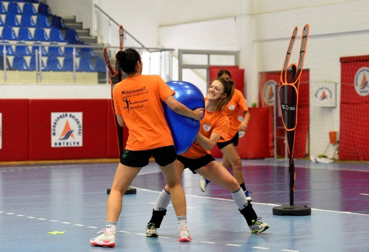 Paşa&rsquo;nın Melekleri sezonu d&ouml;rt g&ouml;zle bekliyor