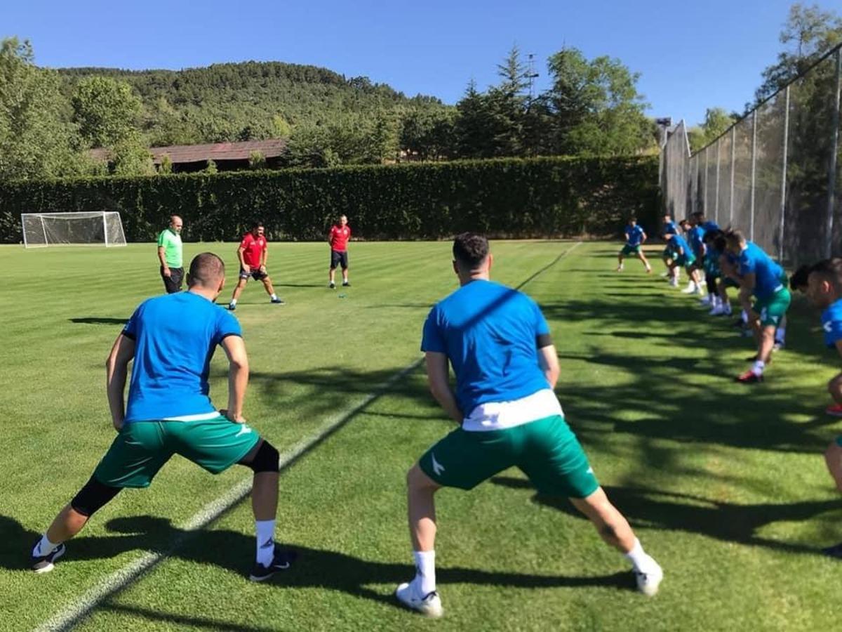 Yeşilyurt Belediyespor&rsquo;da Kızılcahamam kampı başladı