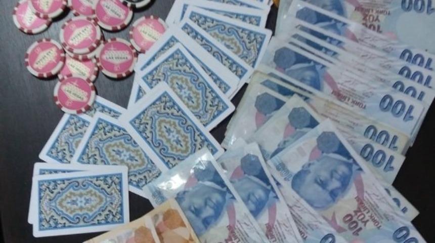 Alanya’da kıraathaneye kumar baskını