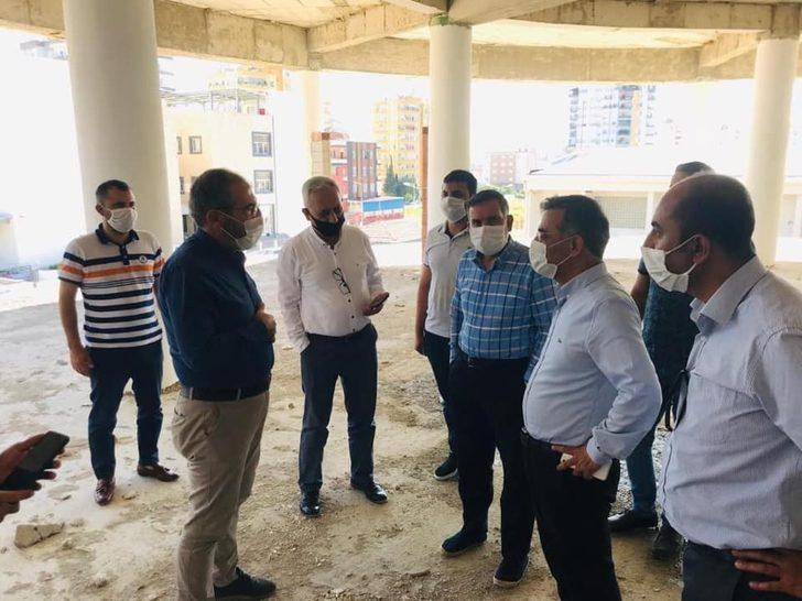 Milletvekili Zenbilci, Başkan Bilgili ile Kozan’da incelemelerde bulundu G1