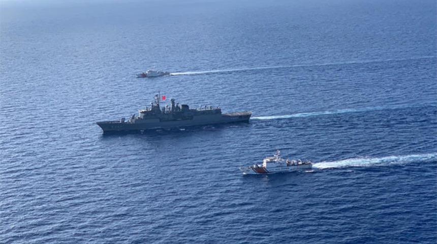 MSB paylaştı! Akdeniz Kalkanı Harekatı'na katılan gemiler refakat ediyor