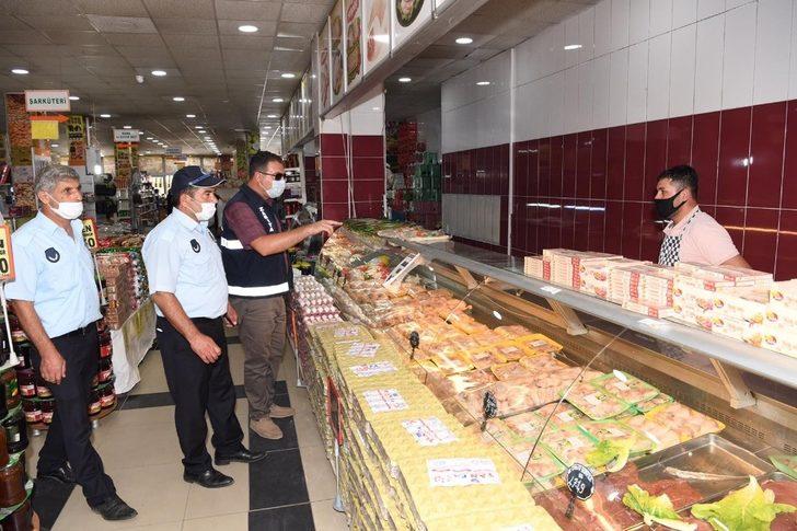 Zabıta ekiplerinden berber ve market denetimi G4