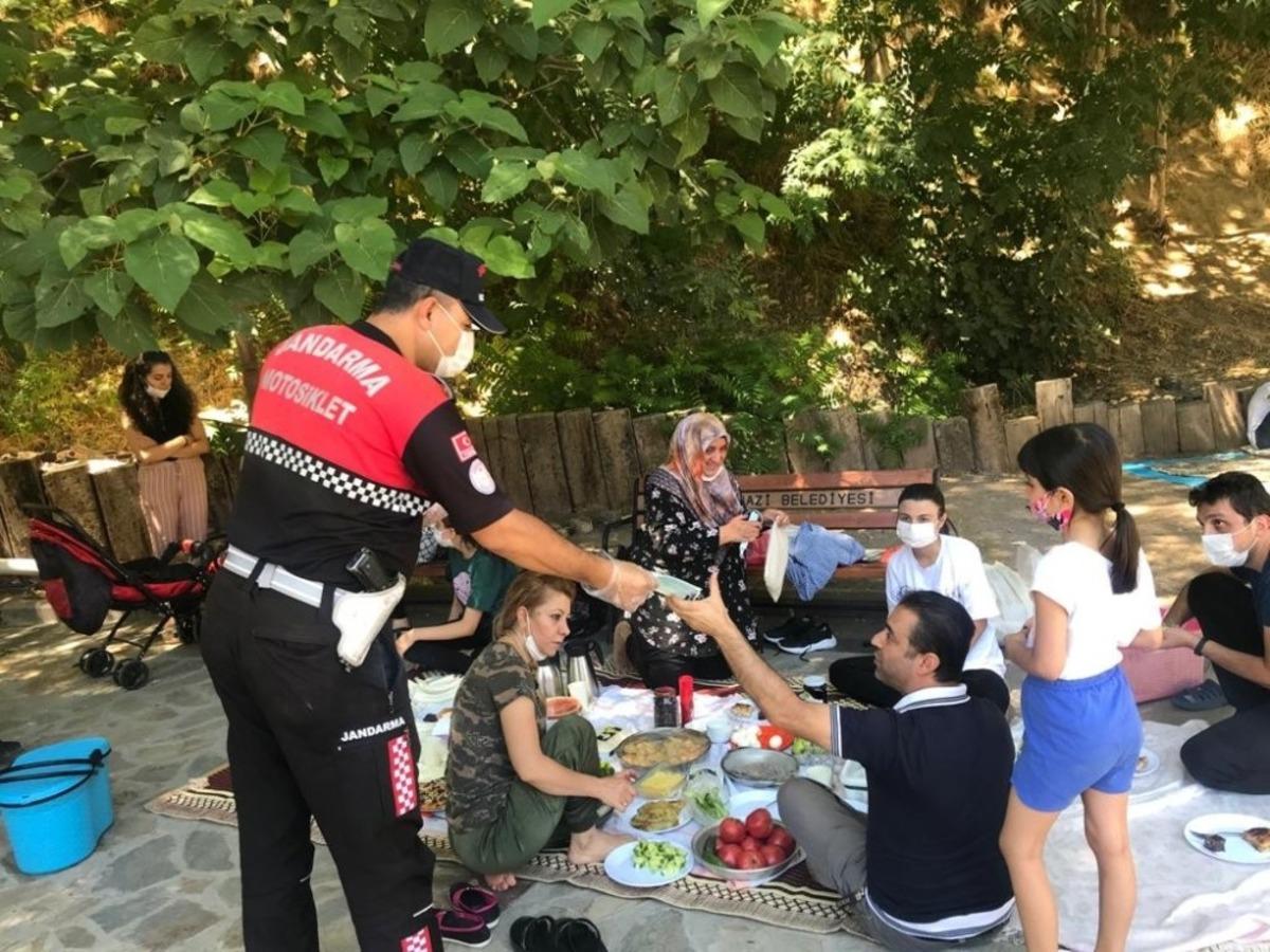 Malatya jandarmadan yoğun korona mesaisi