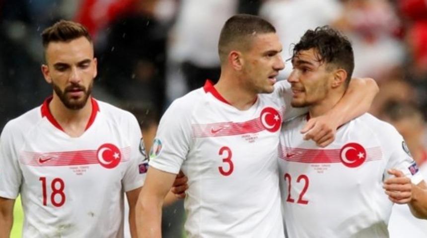 Milli futbolcu Kaan Ayhan, Sassuolo'da