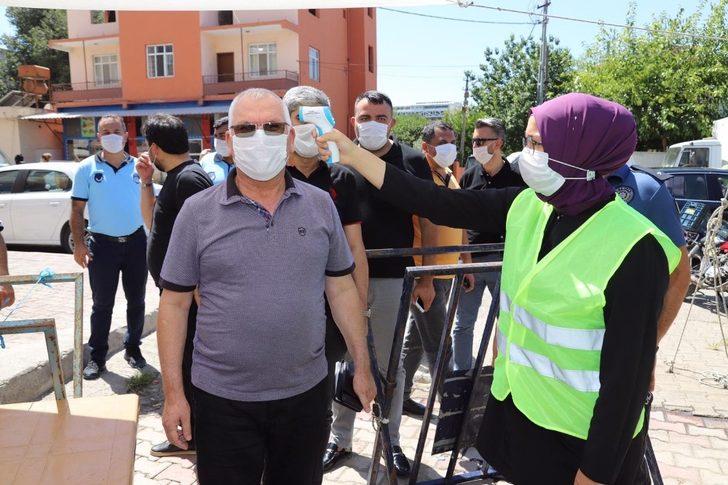 Payas’ta pazarlarda korona virüs denetimi G4