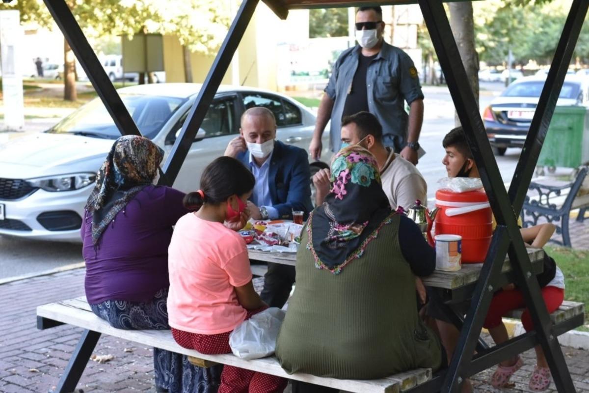 Şanlıurfa&rsquo;da korona vir&uuml;s denetimleri s&uuml;r&uuml;yor