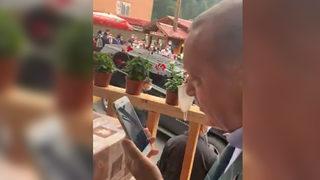 Cumhurbaşkanı Erdoğan, down sendromlu kişiyle görüntülü konuştu 