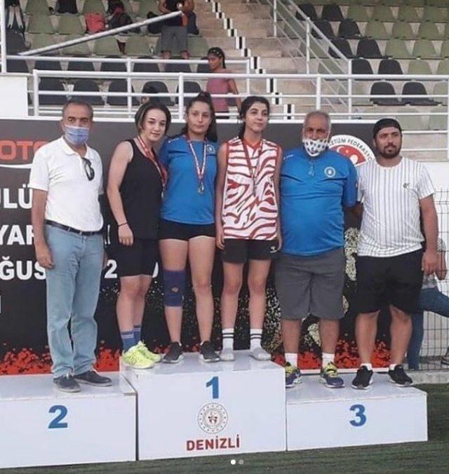 Osmaniyeli sporcular U18 Atletizm Şampiyonasından derece ile döndü