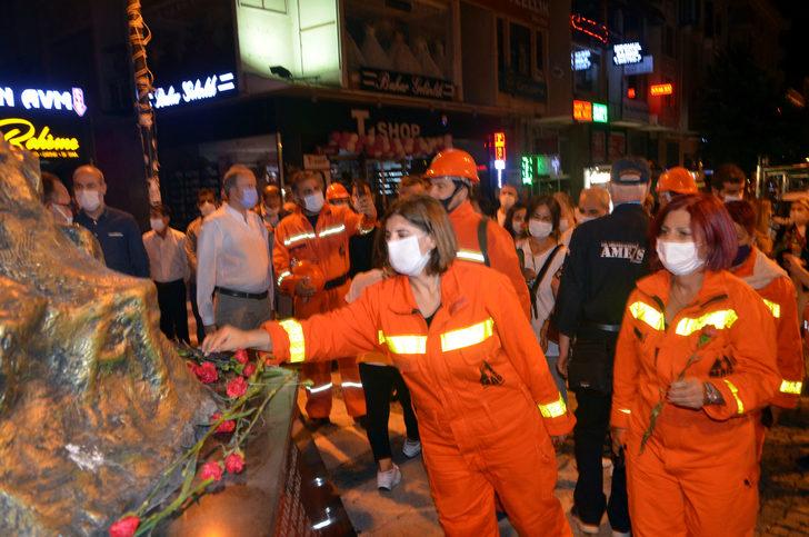 Avcılar'da Gölcük Depremi'nde hayatını kaybedenler anıldı G1