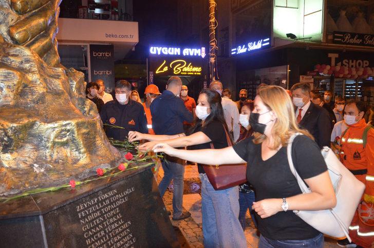 Avcılar'da Gölcük Depremi'nde hayatını kaybedenler anıldı G4