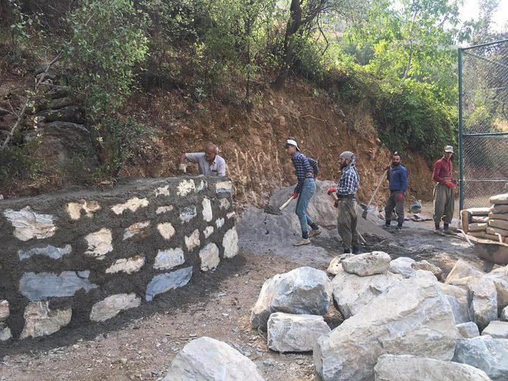 Başkan Ürek, Uludere Özelli Park projesinin yapılacağı alanda incelemelerde bulundu G4