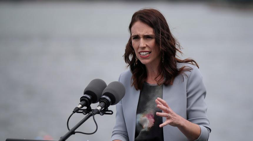 Yeni Zelanda'da genel se&ccedil;imler koronavir&uuml;sten dolayı ertelendi